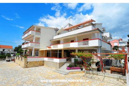 Apartmani Bernardica Pakoštane Hrvatska