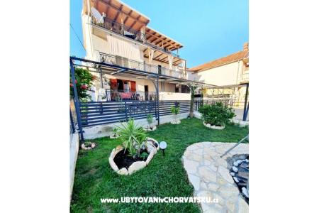 Apartmani Ino foto 2