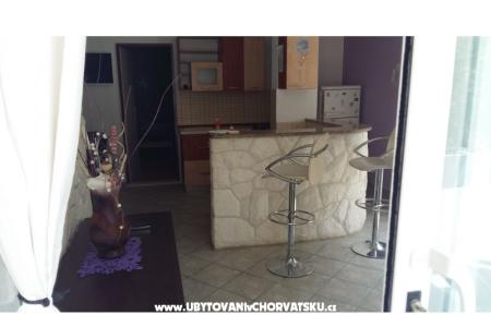 Apartmani Lara foto 3
