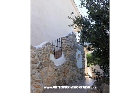 Apartmani Paula &amp; Karla  Pakoštane Hrvatska