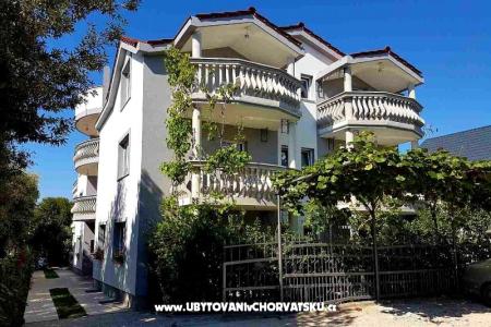 Apartmani Ivišić Pakoštane Hrvatska