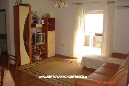Apartmani na moru foto 2