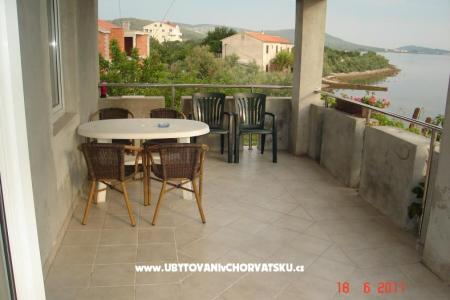 Apartmani na moru foto 3
