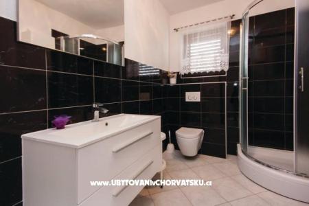 Apartmani Andrijana Pirovac foto 4