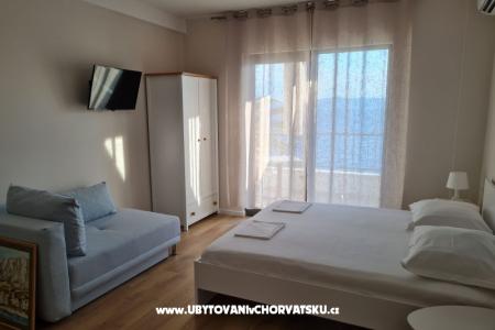 Beachfront Apartmani Sinajko foto 5