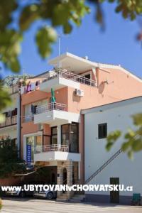 L&amp;L Apartman Podgora Hrvatska