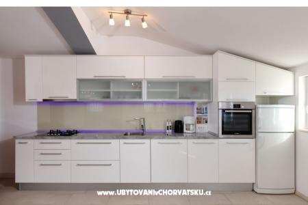 Wide Apartman with Pool  foto 4