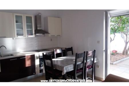 Apartmani Filip Vlašić Podstrana Hrvatska
