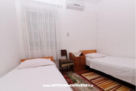 Apartmani i sobe Ksenija foto 4