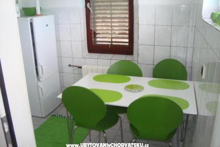 Apartmani Bougainvillea foto 4