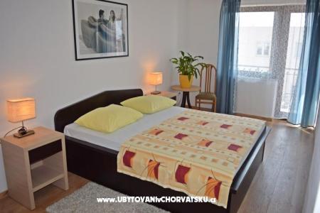 Apartman Gloria Podstrana foto 3
