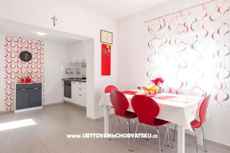 Apartmani Leni foto 4