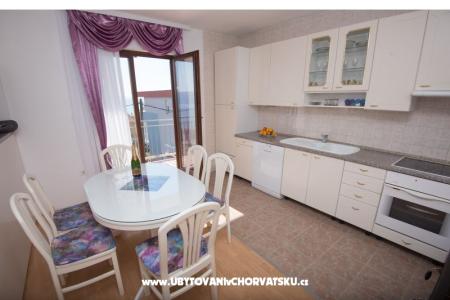 Zara Apartman Podstrana Hrvatska