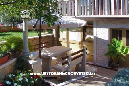 Apartmani Tina foto 4