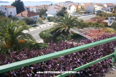 Apartmani Mare foto 2