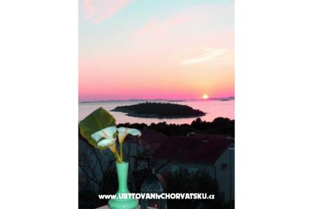 Apartmani TONĆI I IRIS*** foto 2