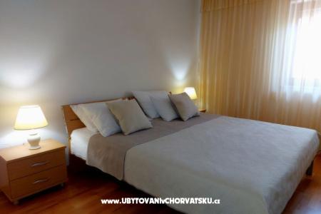 Apartmani TONĆI I IRIS*** foto 5