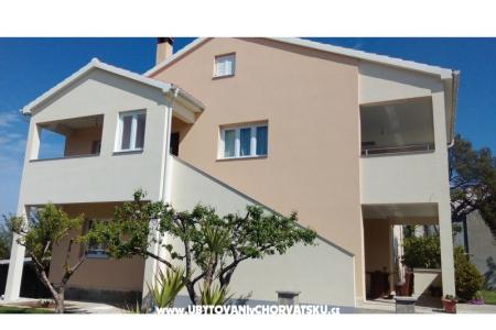 Apartman Ema foto 3