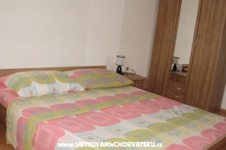 Apartmani Angelo sa bazenom foto 3