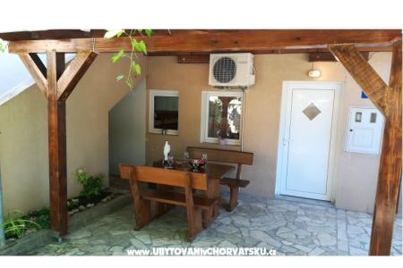 Apartmani IvaMar foto 3