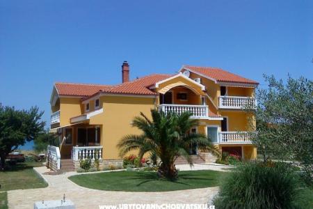 Apartmani  Providenca Privlaka Hrvatska