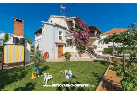 Apartmani Loznica Privlaka Hrvatska