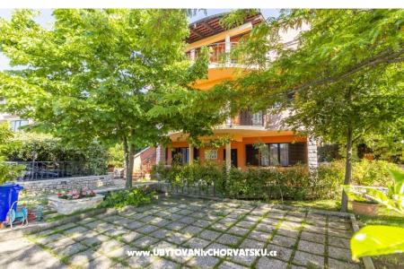 Apartmani Perunika foto 3
