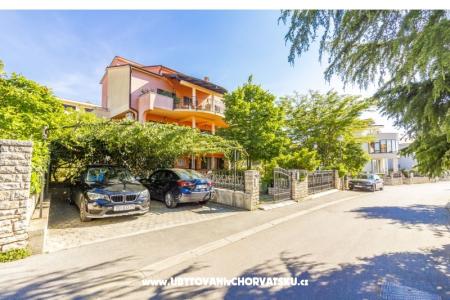 Apartmani Perunika foto 4