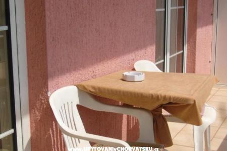 Apartmani Mare foto 2