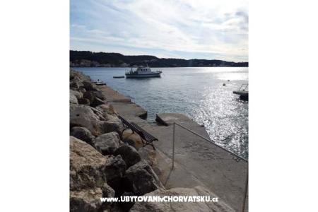 Apartmani otok Rab foto 4
