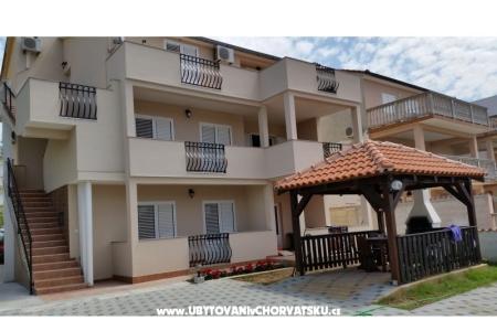Apartmani San Marino otok Rab Hrvatska