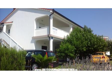 Apartmani Snjezana foto 2