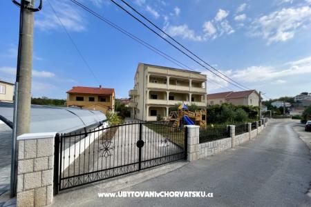 Apartmani Pičuljan foto 2