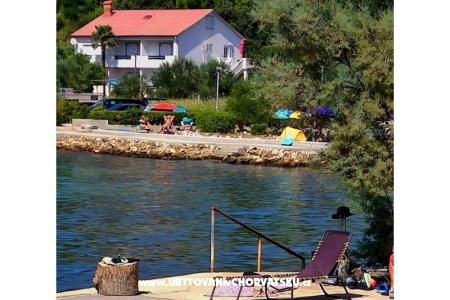 Apartmani uvala Vardoža otok Rab Hrvatska