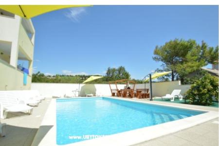 Home or Apts Miočić without owner Ražanac Hrvatska