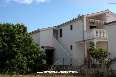 Anita Apartmani-Rogoznica foto 5