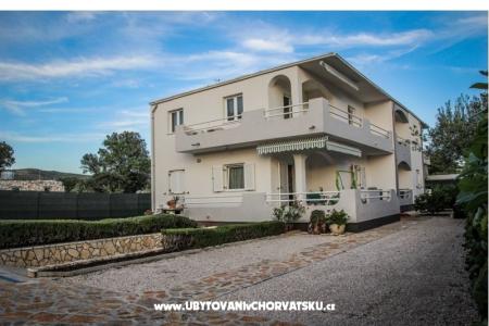 Apartmani Bartolić Rogoznica Hrvatska