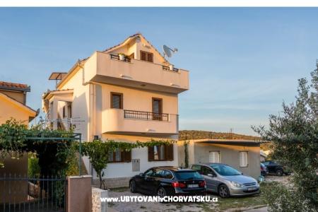 Apartmani Laim Rogoznica Hrvatska