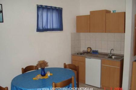 Apartmani Mastelic foto 4