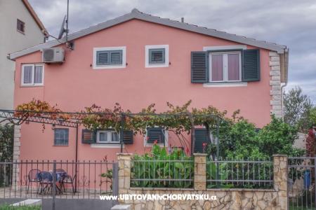 Apartmani Nives foto 3