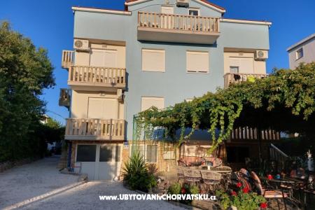 Apartmani Crnjac Rogoznica Hrvatska