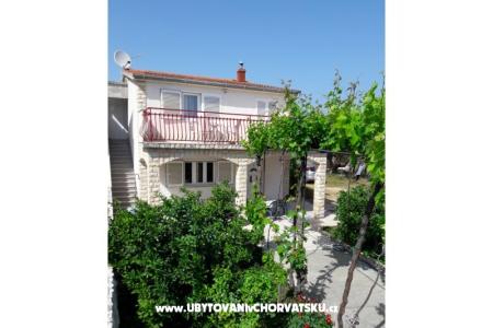 Apartmani Biserka Rogoznica Hrvatska