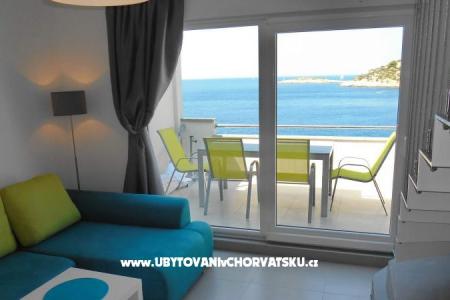 Apartmani Angie -10 metara od mora foto 5
