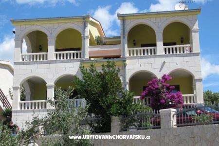 Apartmani Villa Milakovic Rogoznica Hrvatska