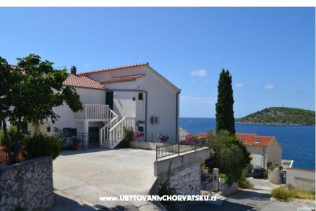 Holiday Apartmani Lucic Rogoznica Hrvatska