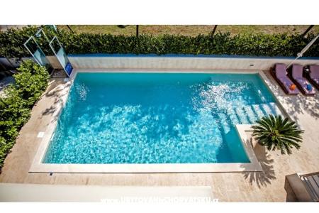 Apartmani Kimi with swimming pool  foto 2