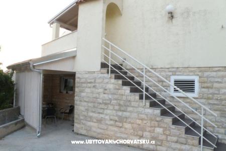 Apartmani Adrijana foto 2
