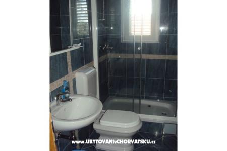 Apartmani Naomi foto 3