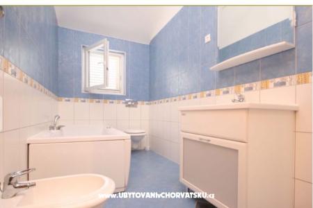 Apartmani Naomi foto 5