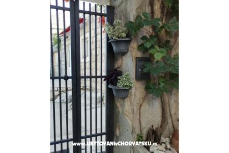 Apartmani POLAČA - Slano foto 5